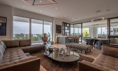 APARTAMENTO LUJOSO EN COSTA DEL ESTE - FRENTE AL MAR - 707M2