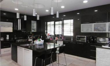 VENTA CASA EN COSTA DEL  ESTE 965M2 TOSCANA