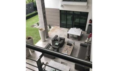 VENTA CASA EN COSTA DEL  ESTE 965M2 TOSCANA