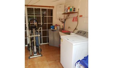 VENDO CASA 3REC+CBE ALBROOK POR GREEN VALLEY