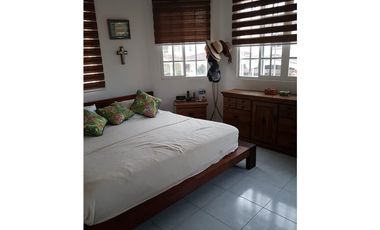 VENDO CASA 3REC+CBE ALBROOK POR GREEN VALLEY