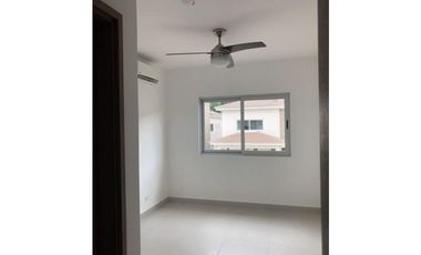 CASA ALTOS DEL PARQUE, DORADO LAKE