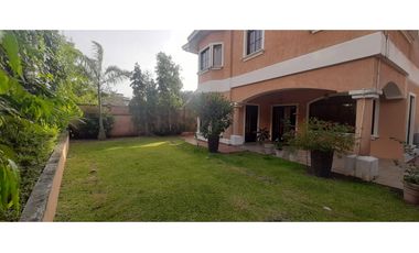 ALQUILO ESPECTACULAR CASA 520M2  EN CLAYTON VILLAGE L/B