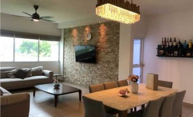 SE VENDE CASA EN PH HORIZONTES EN ALTOS DE PANAM 4 REC AMOBLADO