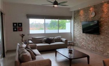 SE VENDE CASA EN PH HORIZONTES EN ALTOS DE PANAM 4 REC AMOBLADO