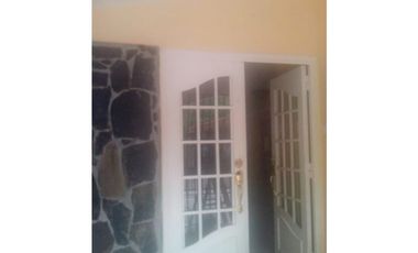 SE VENDE CASA CASA CON JARDIN EN CONDADO DEL REY 350 M2