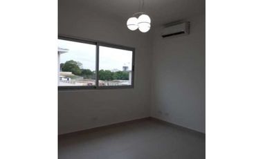CASA A ESTRENAR EN ALTOS DEL PARQUE DETRAS DE ALTAPLAZA 4 REC 338 M²