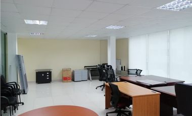 ALQUILER OFICINA AMOBLADA 75 M2 EN EL CANGREJO
