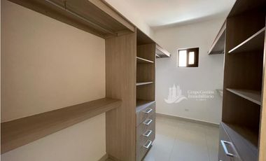 SE VENDE CASA  EN CLAYTON PARA ESTRENAR 600 MTS2 CON SIN PISCINA