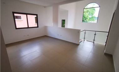 SE VENDE CASA  EN CLAYTON PARA ESTRENAR 600 MTS2 CON SIN PISCINA