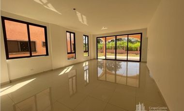 SE VENDE CASA  EN CLAYTON PARA ESTRENAR 600 MTS2 CON SIN PISCINA
