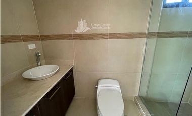 SE VENDE CASA  EN CLAYTON PARA ESTRENAR 600 MTS2 CON SIN PISCINA