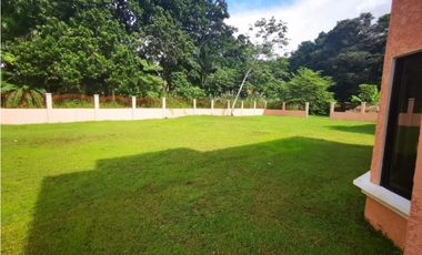 SE VENDE CASA  EN CLAYTON PARA ESTRENAR 600 MTS2 CON SIN PISCINA