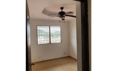 ALQUILO CASA DOS NIVELES EN ALTOS SANTA MARIA