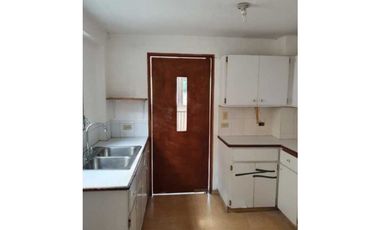 ALQUILO CASA DOS NIVELES EN ALTOS SANTA MARIA