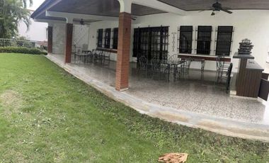 CASA EN ALQUILER EN BARRIO PRIVADO EN SAN  FRANCISCO 5 REC 660m