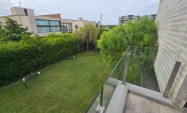 Casa en venta en Nuevo Quilmes