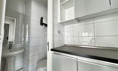 Oficina en Arriendo en ALMIRANTE PASTENE, PROVIDENCIA