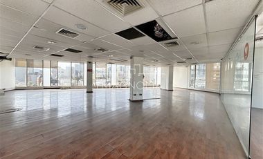 Oficina en Arriendo en ALMIRANTE PASTENE, PROVIDENCIA