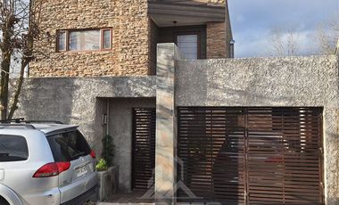 Casa en Venta en ESTADIO ANFA COLEGIO ALTA CUMBRE