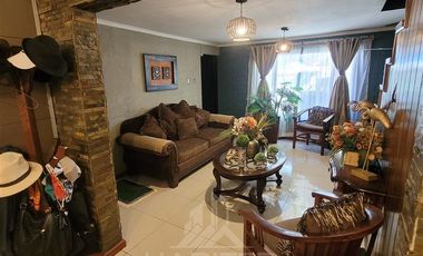 Casa en Venta en ESTADIO ANFA COLEGIO ALTA CUMBRE