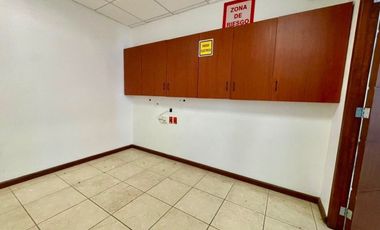Renta Oficina 185m2, Juárez, Cuauhtémoc- AMUEBLADA