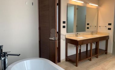 Casa en venta en Paseo del Pedregal en San Luis Potosí