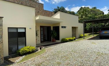 CASA EN VENTA EN EL CAIMO/ARMENIA