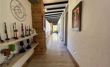 Casa para Arriendo Amoblado en Envigado Alto de Palmas
