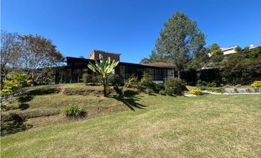 Casa para Arriendo Amoblado en Envigado Alto de Palmas