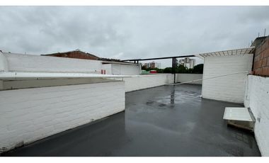 Casa de dos pisos más terraza en venta Barrio Las Mercedes Palmira