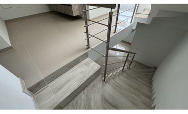 Casa de dos pisos más terraza en venta Barrio Las Mercedes Palmira