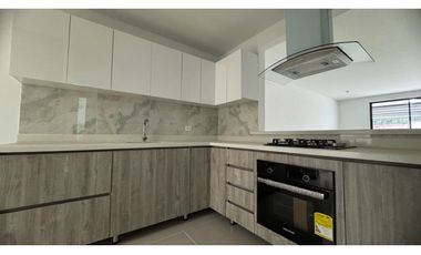 Casa de dos pisos más terraza en venta Barrio Las Mercedes Palmira