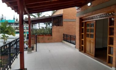 ¡Hermosa Casa para venta en lamos!