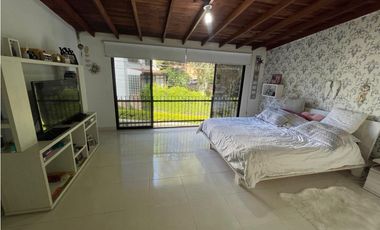 CASA EN VENTA LOMA DE LOS GONZALEZ MEDELLN