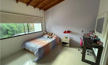 CASA EN VENTA LOMA DE LOS GONZALEZ MEDELLN