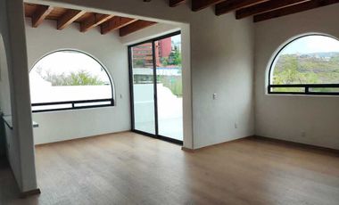 Casa en Venta  con jardín en condominio Loma de Pozuelos
