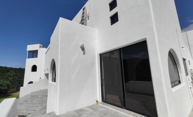 Casa en Venta  con jardín en condominio Loma de Pozuelos