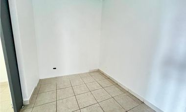 LOCALES EN COSTA DEL ESTE PLANTA BAJA CON ESTACIONAMIENTO ABIERTO cv