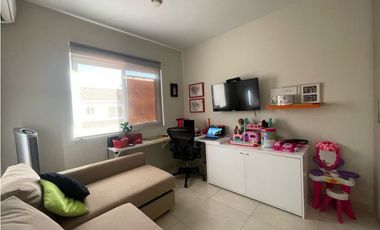 Venta Casa en Reserva de Versalles (JS)