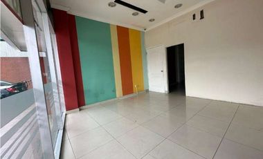 SE VENDE LOCAL COMERCIAL EN PH GALERIA CINCUENTENARIO (OF)