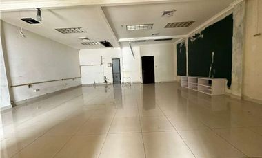SE VENDE LOCAL COMERCIAL EN PH GALERIA CINCUENTENARIO (OF)