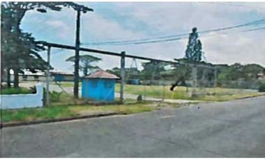 En  Venta Bodega en Colón