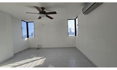 Venta: apartamento reposeído en Marbella Tower, se escuchan ofertas!