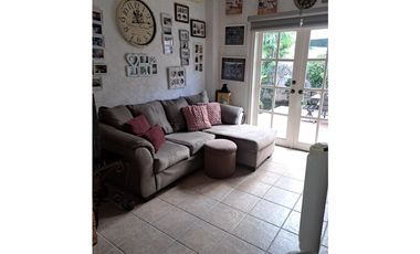 SEA CONFIABLE VENDE CASA EN FUENTE DEL FRESNO ALTOS DE PANAMA