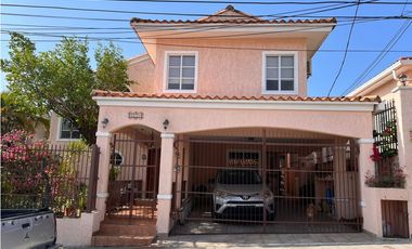 SEA CONFIABLE VENDE CASA EN FUENTE DEL FRESNO ALTOS DE PANAMA