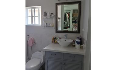 SEA CONFIABLE VENDE CASA EN FUENTE DEL FRESNO ALTOS DE PANAMA