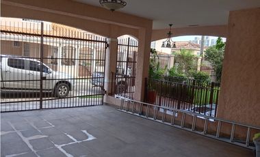 SEA CONFIABLE VENDE CASA EN FUENTE DEL FRESNO ALTOS DE PANAMA