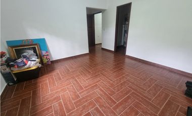 Venta casa en Residencial Llanos de Curundú (PD)