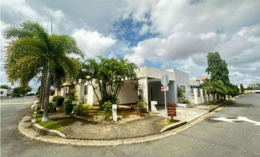 VENTA DE CASA EN RESIDENCIAL LAS ARBOLEDAS (OF)